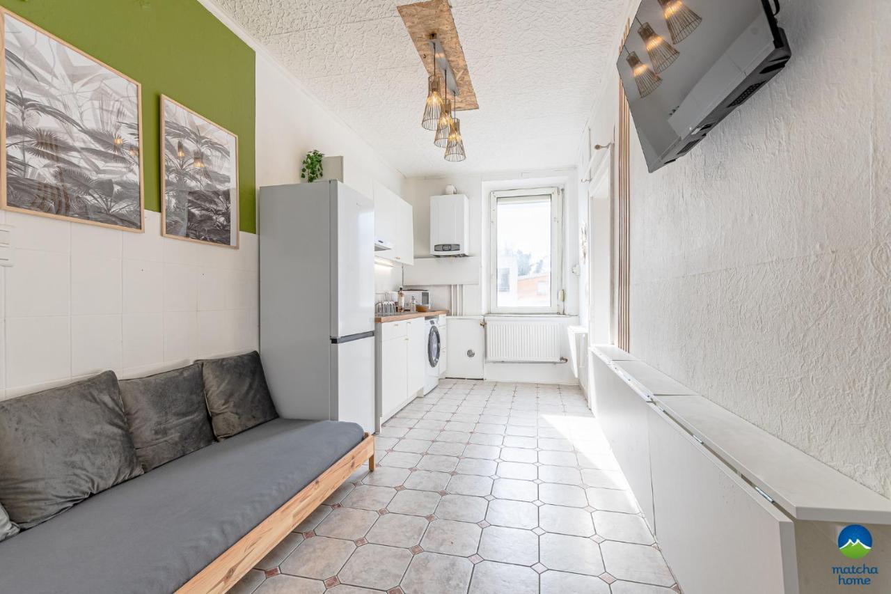 3 Appts - 3 A 7 Lits - Parfait 6 A 10 Pers - Max 26 Pers - 1 Immeuble - Convivialite, Rentabilite ------ English - 3 Apts - 3 To 7 Beds - Ideal For 6 To 10 Guests - Up To 26 - Same Building - Friendly, Flexible Hettange-Grande 外观 照片