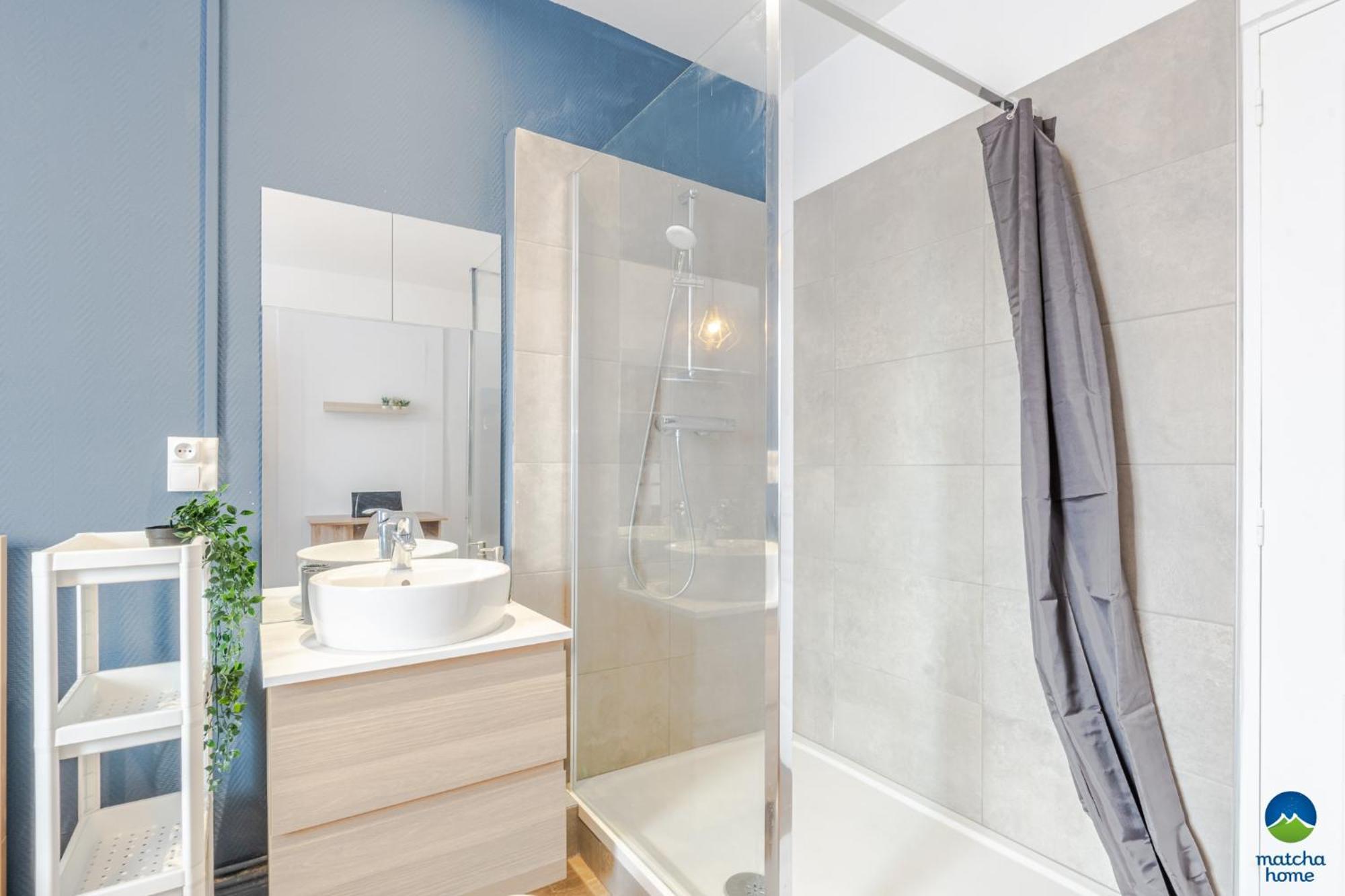 3 Appts - 3 A 7 Lits - Parfait 6 A 10 Pers - Max 26 Pers - 1 Immeuble - Convivialite, Rentabilite ------ English - 3 Apts - 3 To 7 Beds - Ideal For 6 To 10 Guests - Up To 26 - Same Building - Friendly, Flexible Hettange-Grande 外观 照片