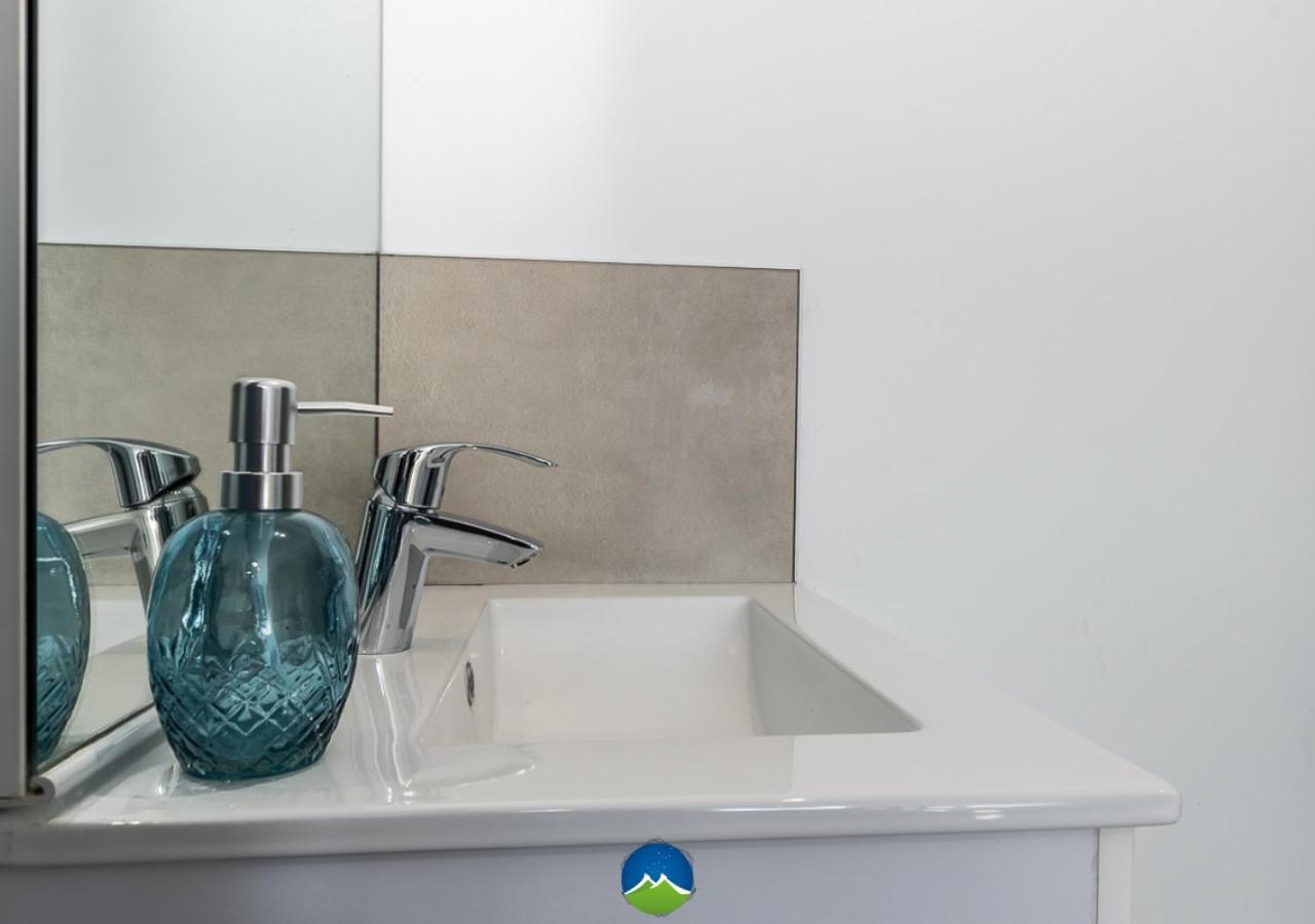 3 Appts - 3 A 7 Lits - Parfait 6 A 10 Pers - Max 26 Pers - 1 Immeuble - Convivialite, Rentabilite ------ English - 3 Apts - 3 To 7 Beds - Ideal For 6 To 10 Guests - Up To 26 - Same Building - Friendly, Flexible Hettange-Grande 外观 照片